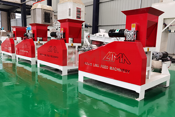 wear of disc mill hammer in wet grinding processes on groundnut cake for fish feed production